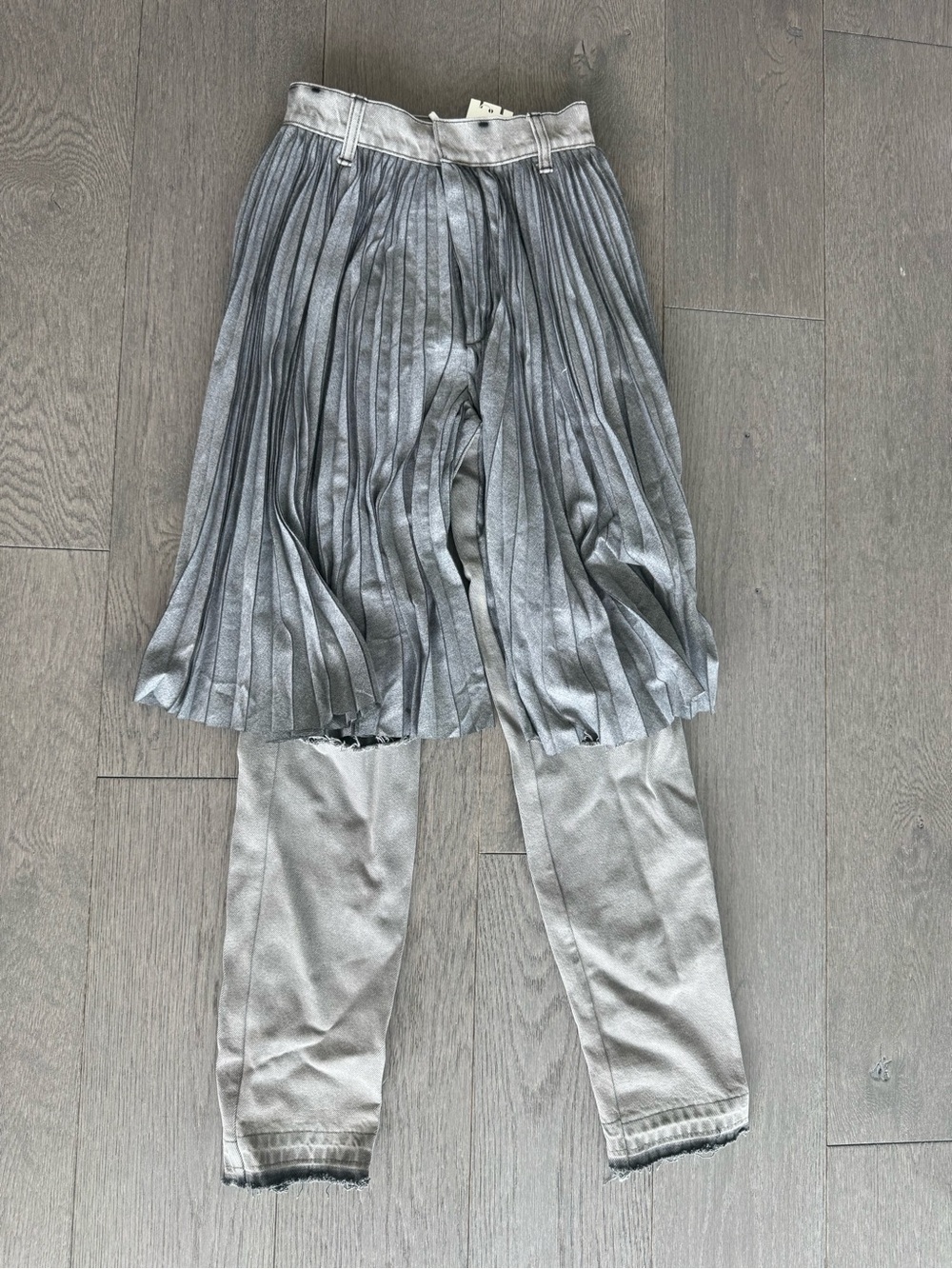 ksenia schnaider pleated skirt front jeans gray